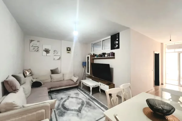 Jepet apartament 2+1 me qira tek Kompleksi Fratari , Astir , Yzberisht , Kashar .