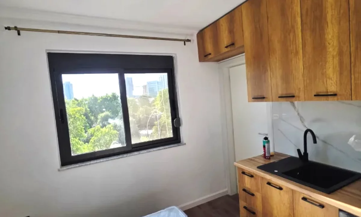 Shtepi me qera Apartament ne Tirane, Garsoniere, Mobilimi E mobiluar, Pagesa 500  Euro.