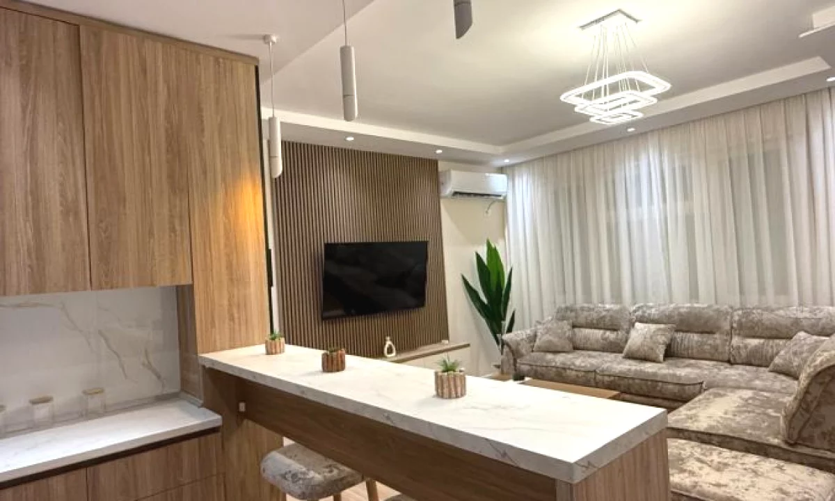 Shtepi me qera Apartament ne Tirane, 2+1, Mobilimi E mobiluar, Pagesa 800  Euro.