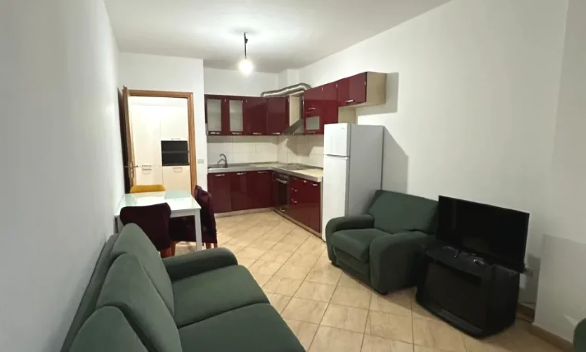 Shtepi me qera Apartament ne Tirane, 1+1, Mobilimi E mobiluar, Pagesa 450  Euro.