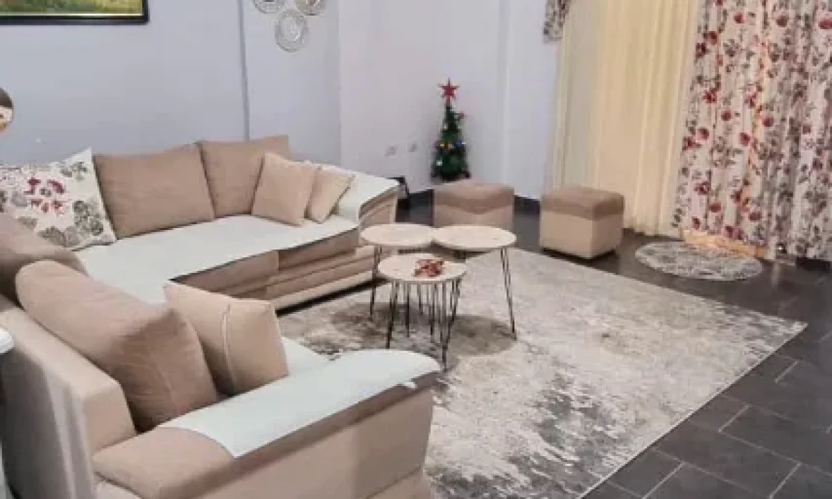 Shtepi me qera Apartament ne Tirane, 1+1, Mobilimi E mobiluar, Pagesa 400  Euro.
