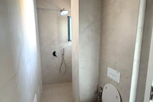 Shtepi ne shitje 2+1 ne Tirane - 120,000 Euro