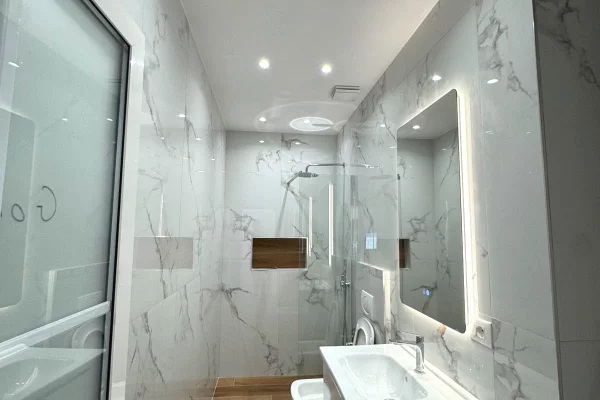 Shitet Apartment 2+1 Tek Rruga Bardhyl , prane Shkolla 4 Deshmoret , Rruga 4 Dëshmoret , Rruga Riza 