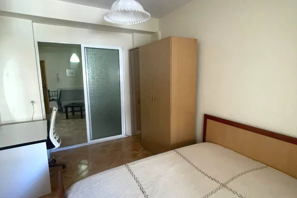 Jepet apartament 1+1 me qira tek Rruga Myslym Shyri , prane Someg , BKT .
