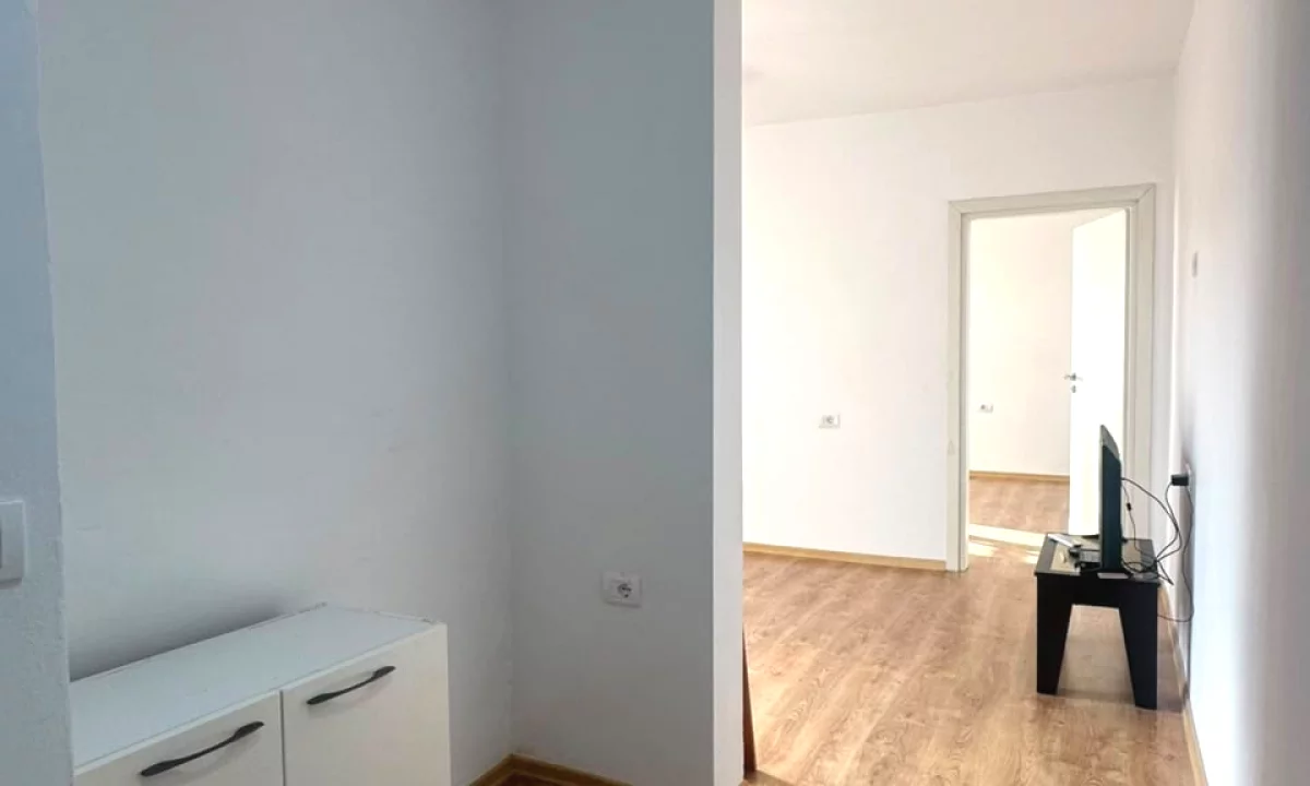Jepet ambient biznesi me qira ne Qender , prane Ufo , Sheshi Skenderbej , Bulevardi Zogu i Pare , Rr