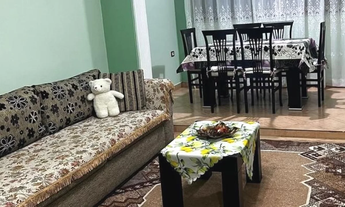 Shtepi me qera Apartament ne Tirane, 1+1, Mobilimi E mobiluar, Pagesa 500  Euro.