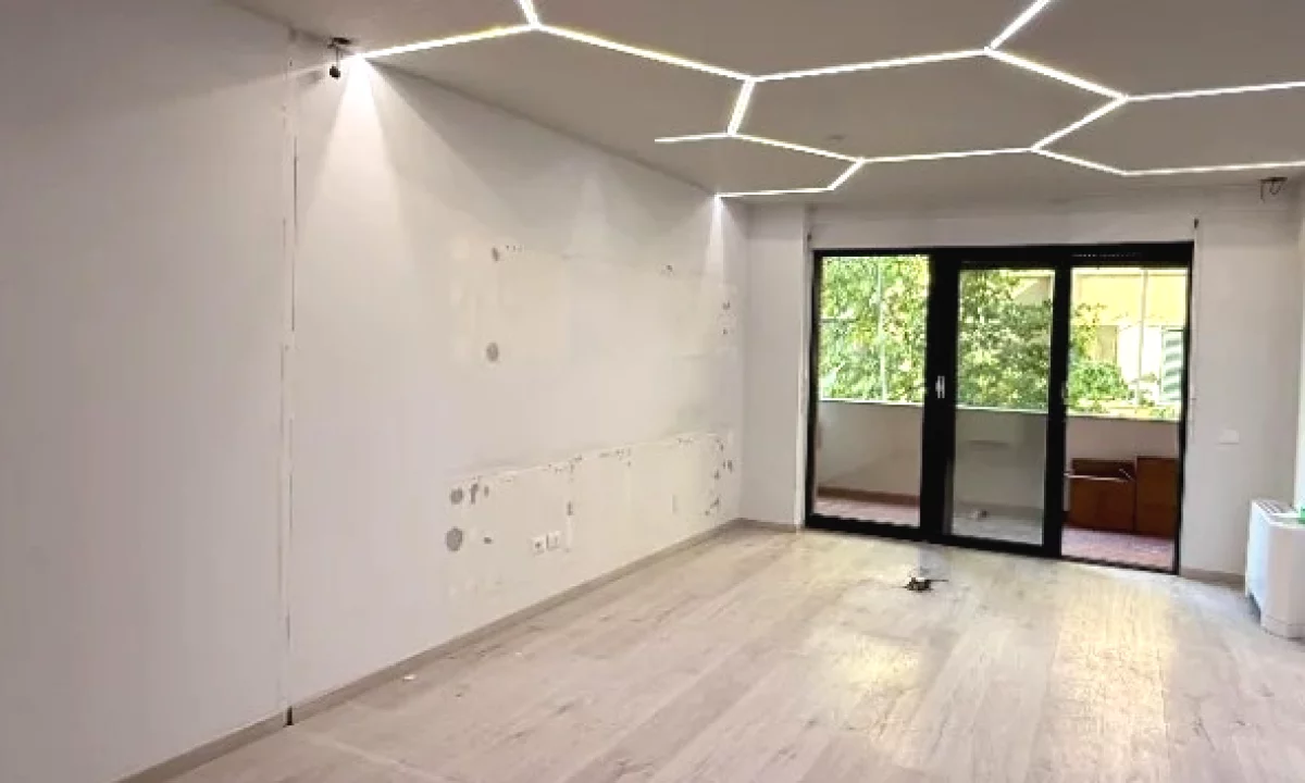 Jepet ambient biznesi me qira tek Ish Blloku .