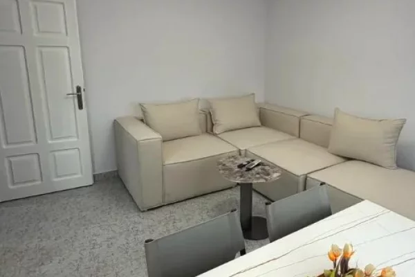 Shtepi me qera 3+1 ne Tirane - 800 Euro