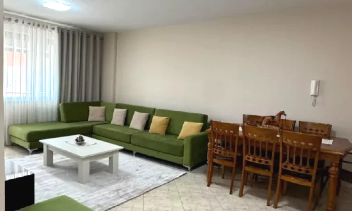 Shtepi me qera Apartament ne Tirane, 2+1, Mobilimi E mobiluar, Pagesa 750  Euro.