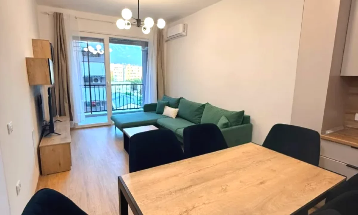 Shtepi me qera Apartament ne Tirane, 1+1, Mobilimi E mobiluar, Pagesa 550  Euro.