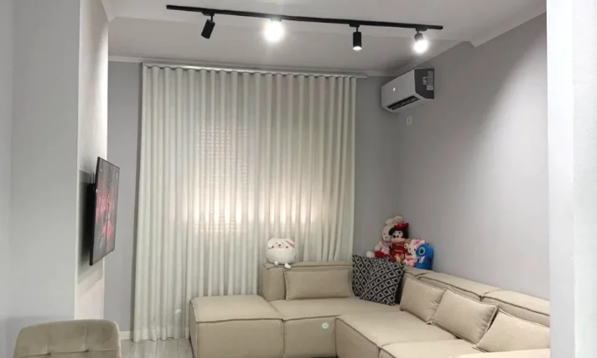 Shtepi me qera Apartament ne Tirane, 1+1, Mobilimi E mobiluar, Pagesa 600  Euro.