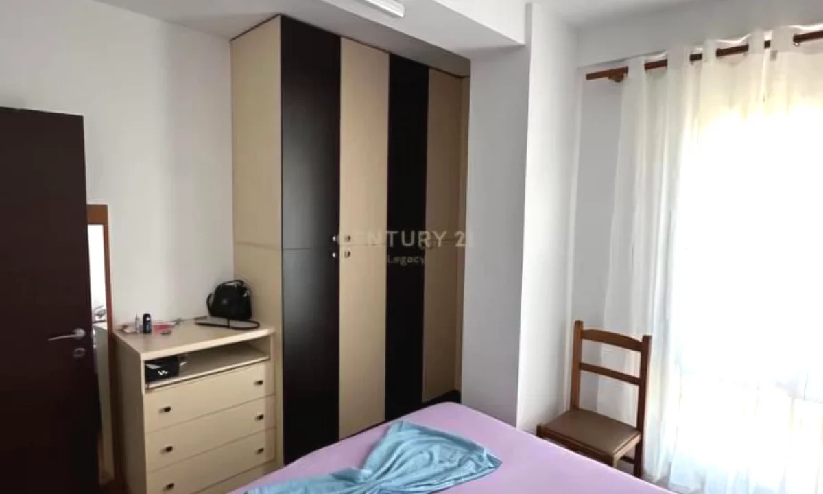 Shtepi me qera Apartament ne Tirane, 2+1, Mobilimi E mobiluar, Pagesa 500  Euro.