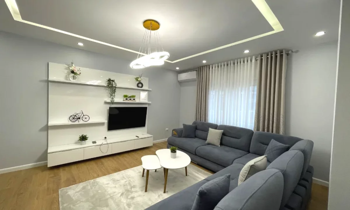 Shtepi me qera Apartament ne Tirane, 2+1, Mobilimi E mobiluar, Pagesa 970  Euro.