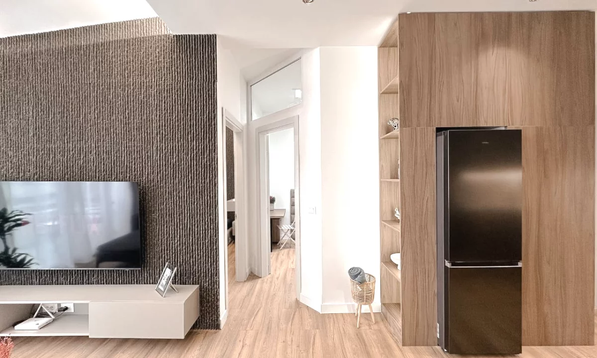 Shtepi ne shitje Apartament ne Tirane, 2+1, Mobilimi E mobiluar, Pagesa 165,000  Euro.