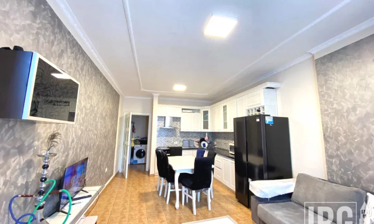 Shtepi me qera Apartament ne Tirane, 2+1, Mobilimi E mobiluar, Pagesa 500  Euro.