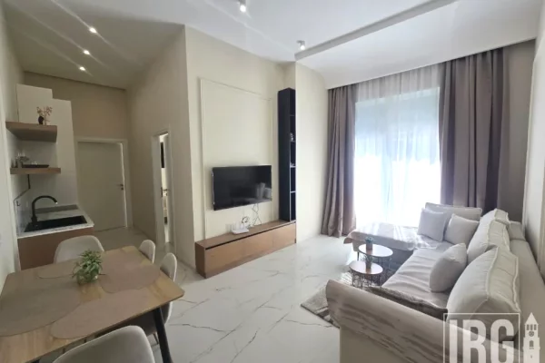 Shtepi me qera 2+1 ne Tirane - 1,200 Euro
