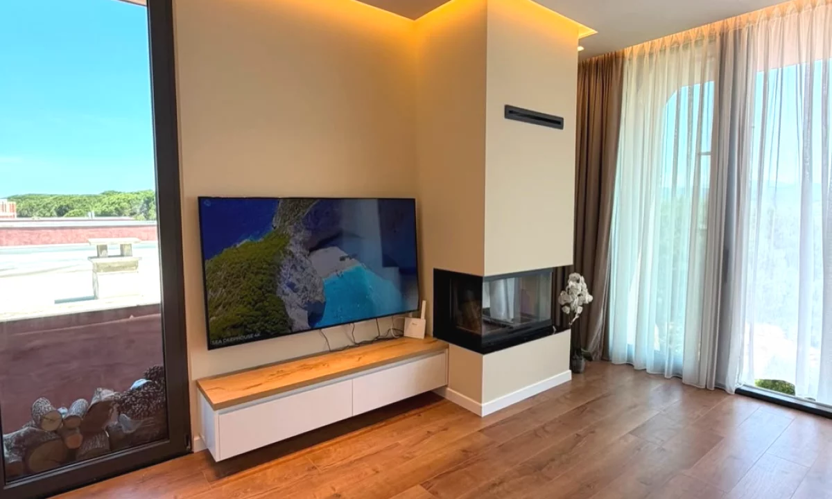 Shtepi ne shitje Apartament ne Durres, 2+1, Mobilimi E mobiluar, Pagesa 450,000  Euro.