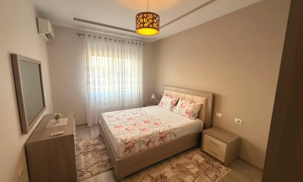 Shtepi me qera Apartament ne Tirane, 1+1, Mobilimi E mobiluar, Pagesa 600  Euro.