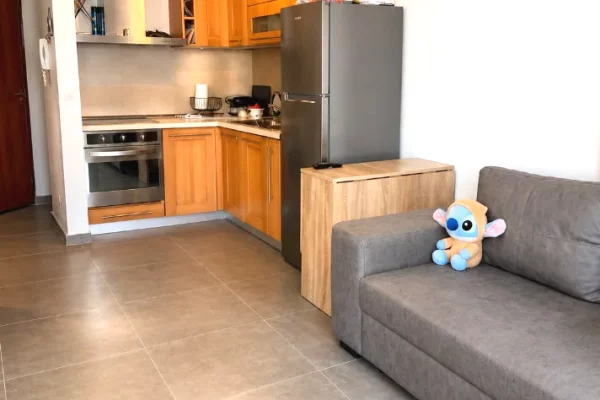 Shitet apartament 1+1 tek Kompleksi Kaltersia , Durres, Golem , Mali i Robit , Qerret , Shkembi I Ka