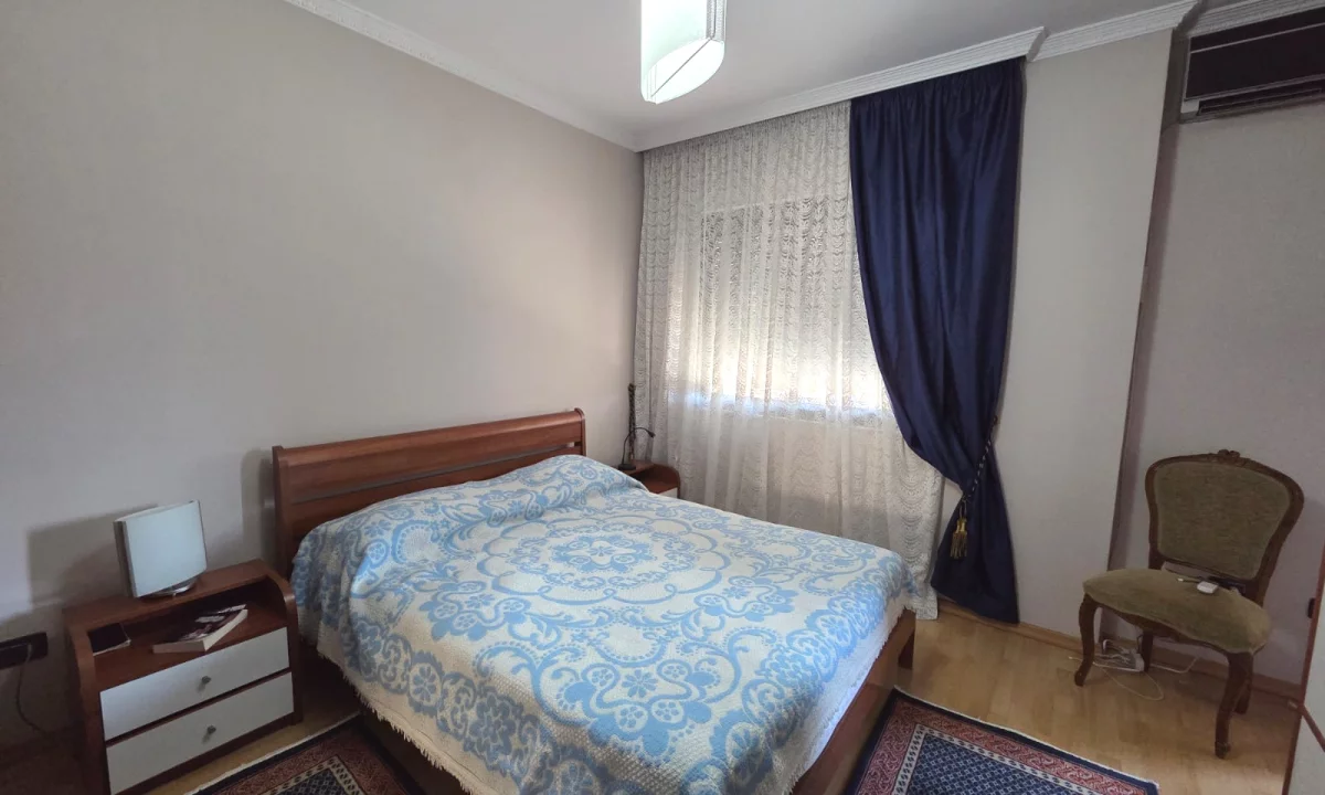 Shtepi me qera Apartament ne Tirane, 1+1, Mobilimi E mobiluar, Pagesa 650  Euro.