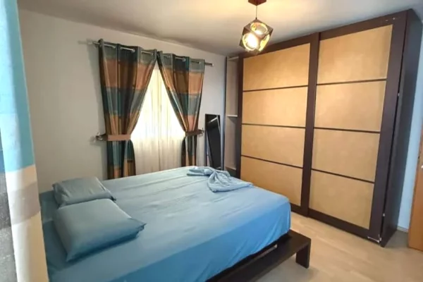 Shtepi me qera 2+1 ne Tirane - 650 Euro