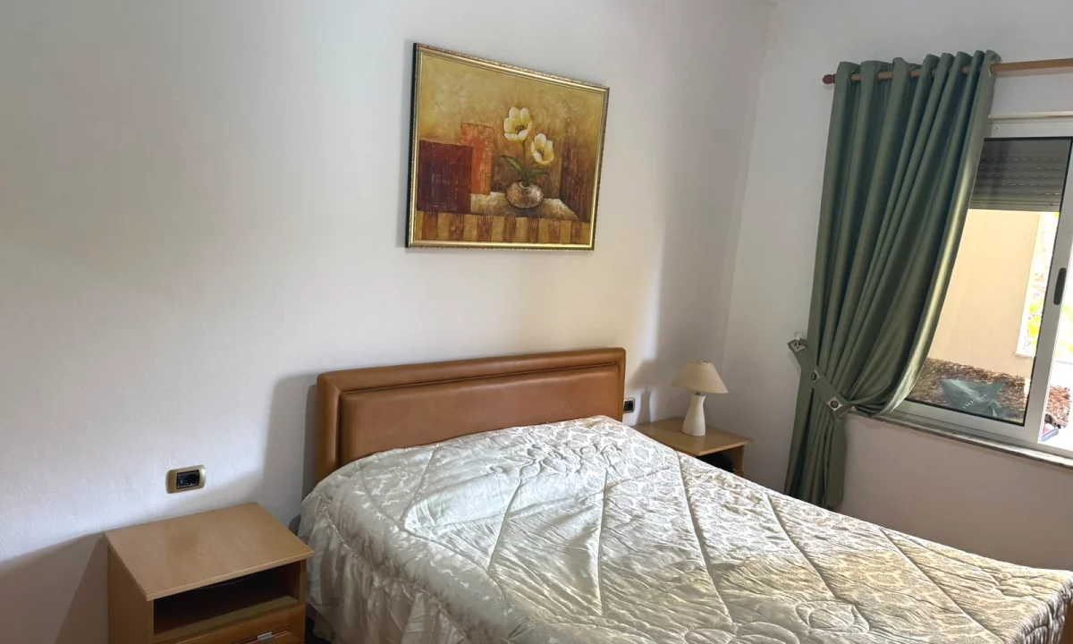 Shtepi me qera Apartament ne Tirane, 2+1, Mobilimi E mobiluar, Pagesa 630  Euro.