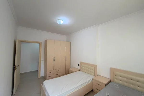 Shtepi me qera 2+1 ne Tirane - 500 Euro