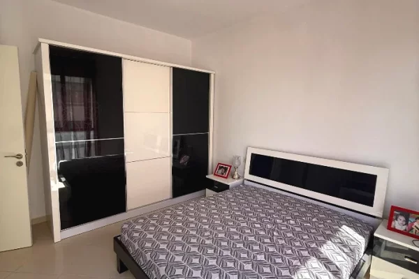 Jepet apartament 1+1 me qira tek Fresku , prane Restorant Muraga , Linze , Shkoze .