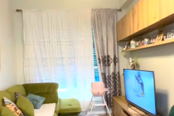 Shitet apartament 2+1+2 post parkimi -1 , Kompleksi Mangalem 21 , Rruga Ali Demi .