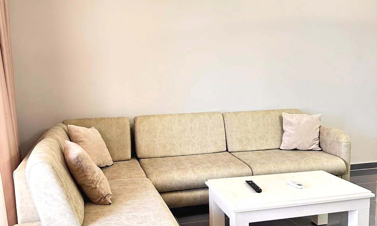 Shtepi me qera Apartament ne Tirane, 2+1, Mobilimi E mobiluar, Pagesa 900  Euro.