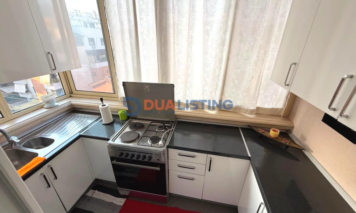 Shtepi me qera Apartament ne Tirane, 2+1, Mobilimi E mobiluar, Pagesa 600  Euro.