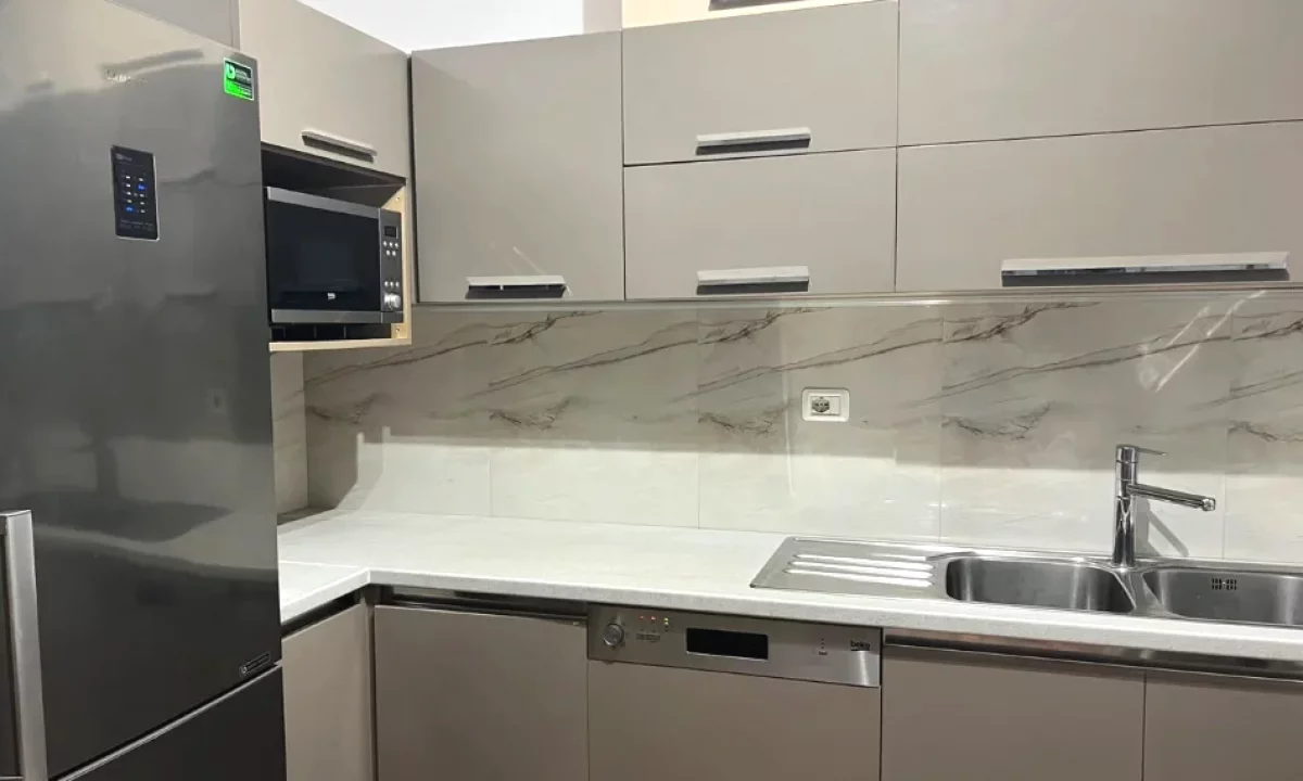 Shtepi me qera Apartament ne Tirane, 2+1, Mobilimi E mobiluar, Pagesa 700  Euro.