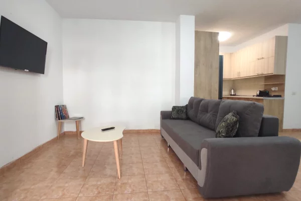 Shtepi me qera 3+1 ne Tirane - 600 Euro