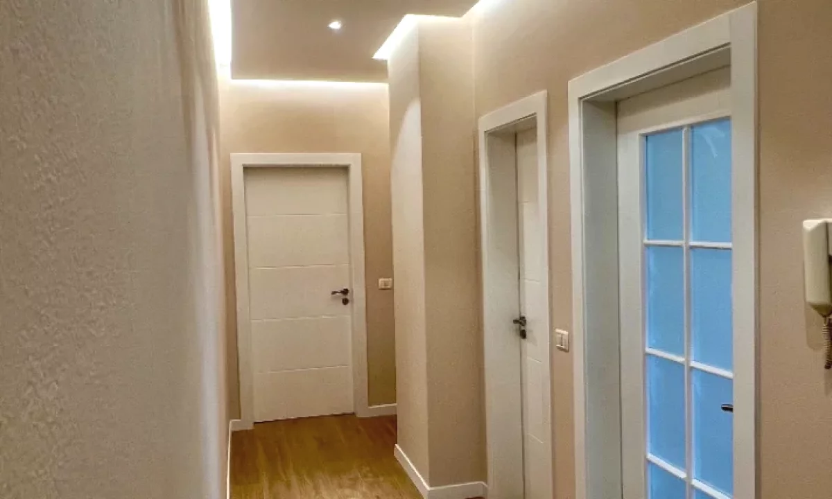 Shtepi me qera Apartament ne Tirane, 1+1, Mobilimi E mobiluar, Pagesa 600  Euro.