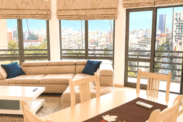 Jepet apartament luksoz Apartament 2+1 tek Zogu i Zi