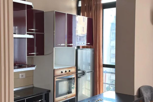 APARTAMENT 2+1 PËR SHITJE – KOMPLEKSI DELIJORGJI , Rruga e Kavajes , 21 Dhjetori , Globe , Pallati m