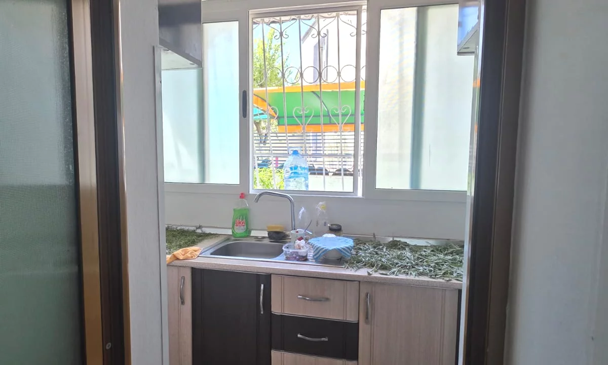 Shtepi me qera Apartament ne Tirane, 1+1, Mobilimi E mobiluar, Pagesa 500  Euro.