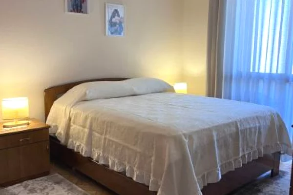 Shtepi me qera 2+1 ne Tirane - 600 Euro