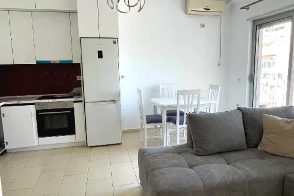 Jepet apartament 1+1 me qira tek Rruga Him Kolli , prane Eco Market , Rruga Myslym Shyri , Rruga e K