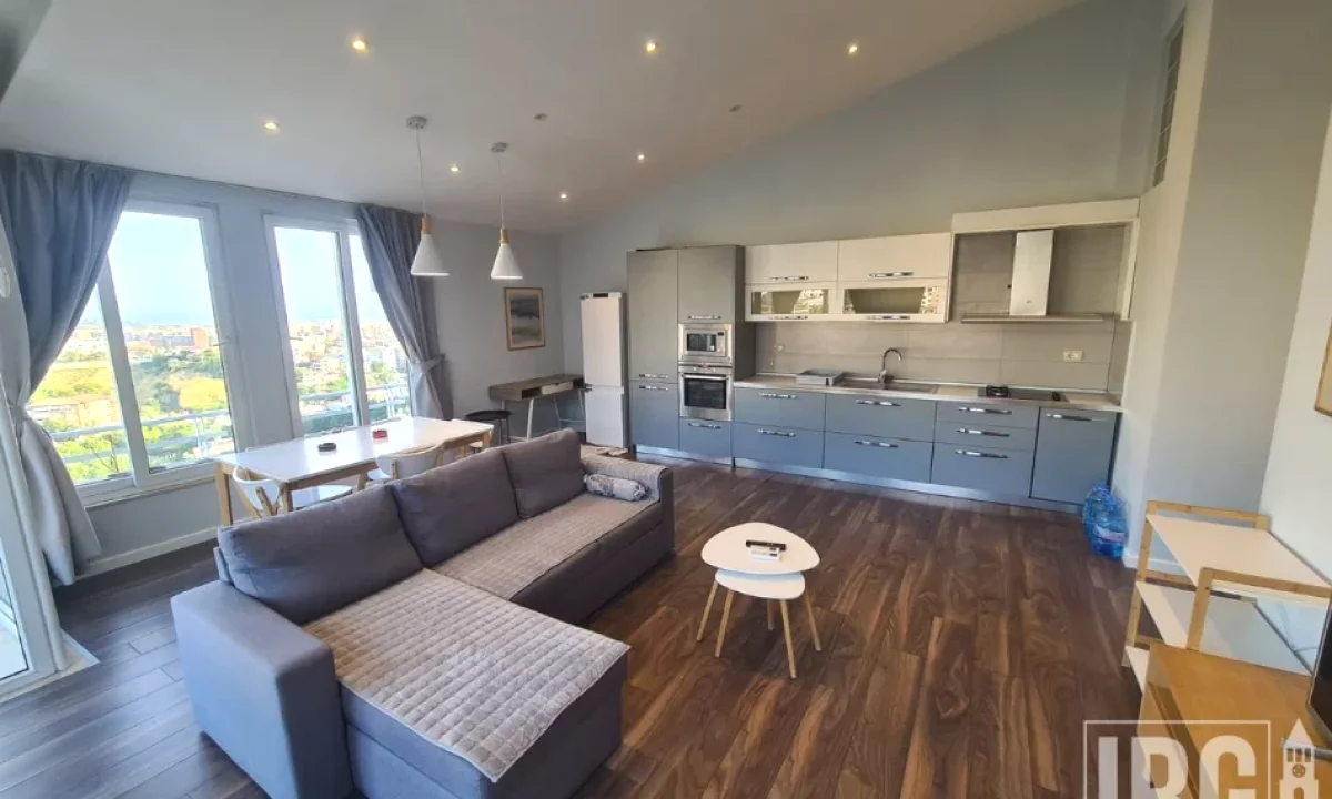 Shtepi ne shitje Apartament ne Tirane, 2+1, Mobilimi E mobiluar, Pagesa 225,000  Euro.
