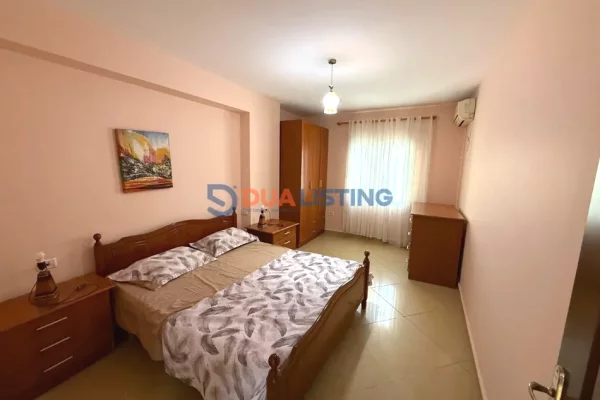 Shtepi me qera 2+1 ne Tirane - 1,000 Euro