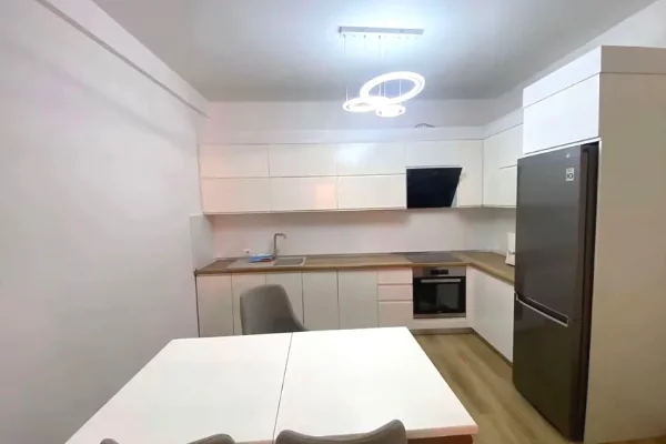 Shtepi me qera 2+1 ne Tirane - 700 Euro