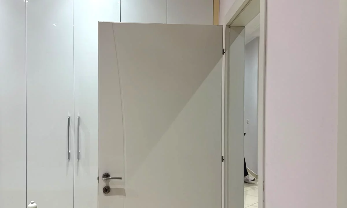 Shtepi me qera Apartament ne Tirane, 3+1, Mobilimi E mobiluar, Pagesa 650  Euro.
