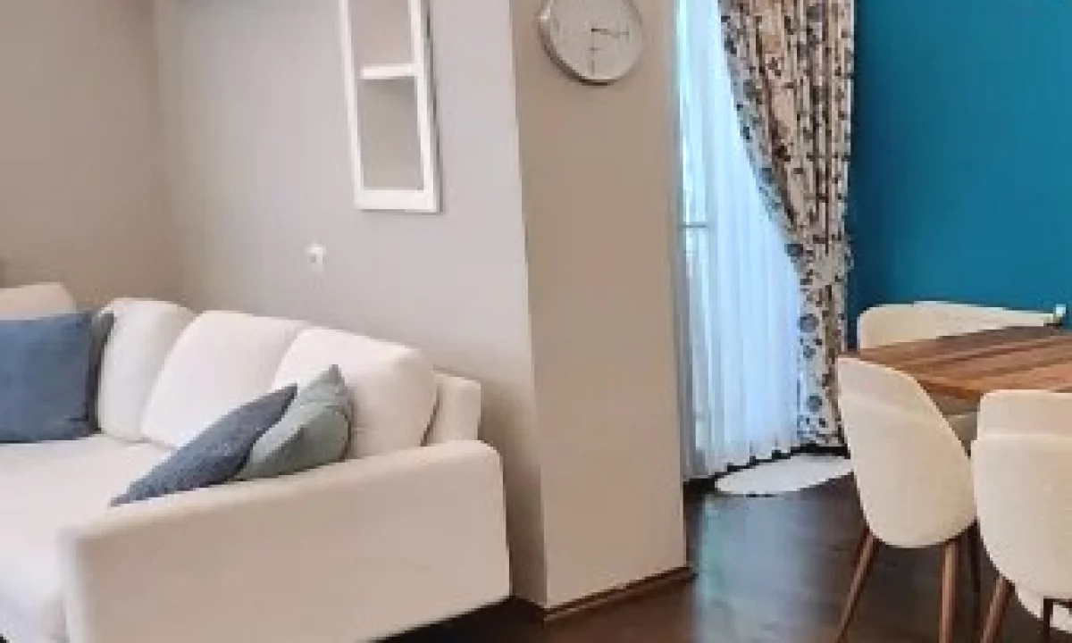 Shtepi me qera Apartament ne Tirane, 2+1, Mobilimi E mobiluar, Pagesa 1,400  Euro.