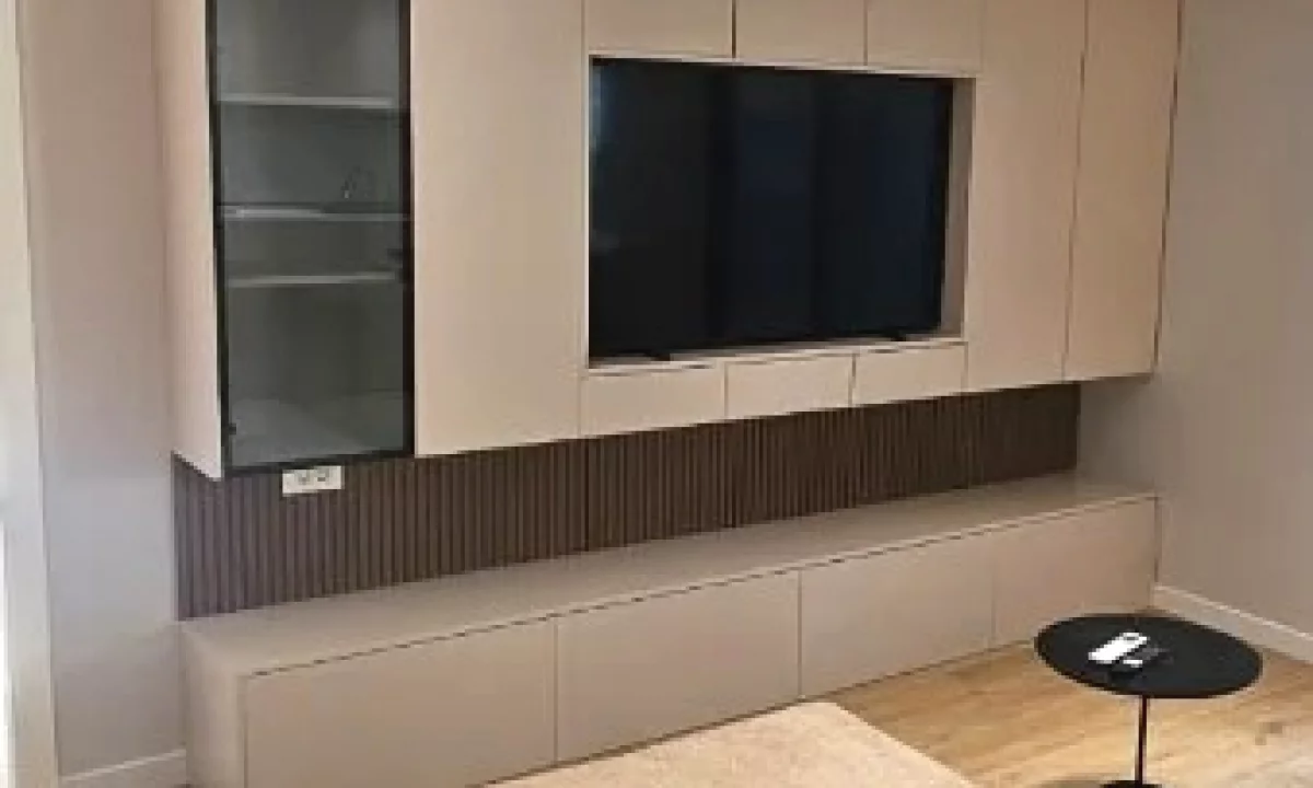 Shtepi me qera Apartament ne Tirane, 2+1, Mobilimi E mobiluar, Pagesa 1,000  Euro.