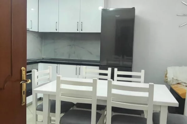 Shtepi me qera 1+1 ne Tirane - 450 Euro
