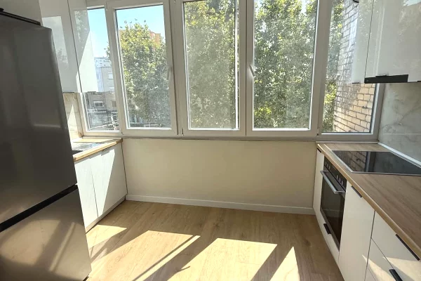 Shtepi me qera 2+1 ne Tirane - 620 Euro
