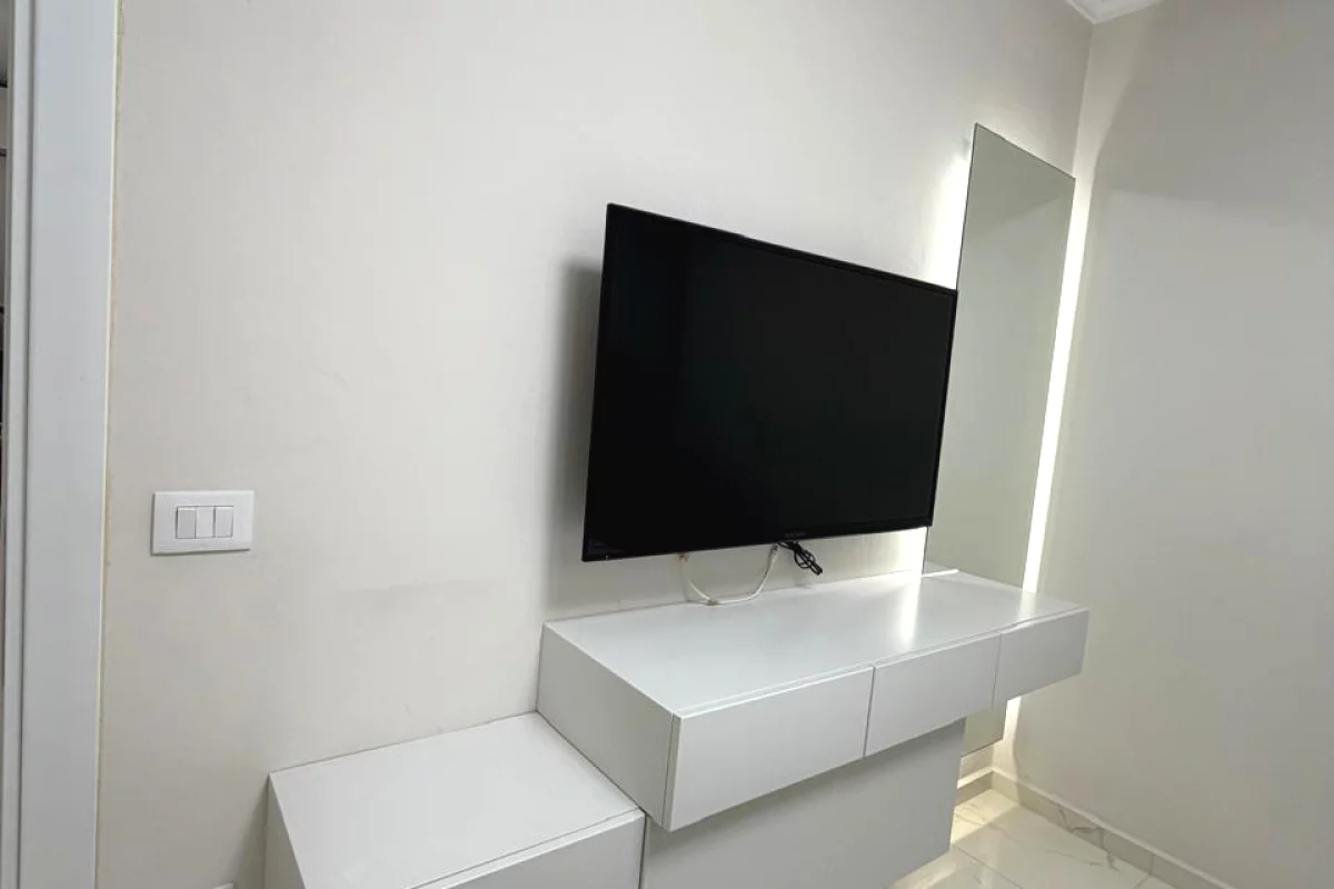 Shtepi me qera Apartament ne Tirane, 2+1, Mobilimi E mobiluar, Pagesa 650  Euro.