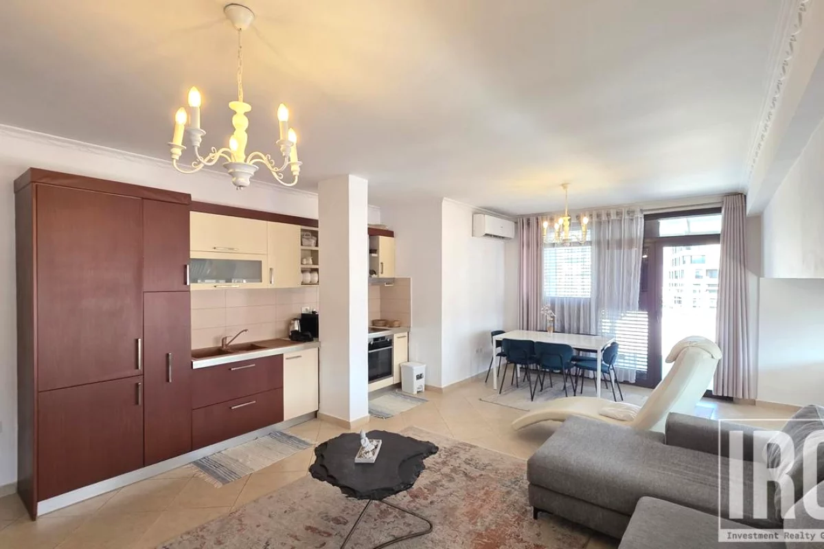 Shtepi me qera Apartament ne Tirane, 2+1, Mobilimi E mobiluar, Pagesa 950  Euro.