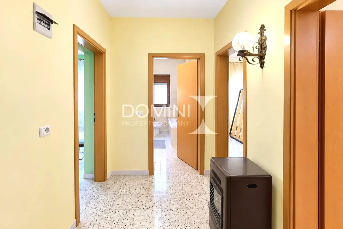 Shtepi ne shitje Apartament ne Tirane, 2+1, Mobilimi E mobiluar, Pagesa 171,000  Euro.